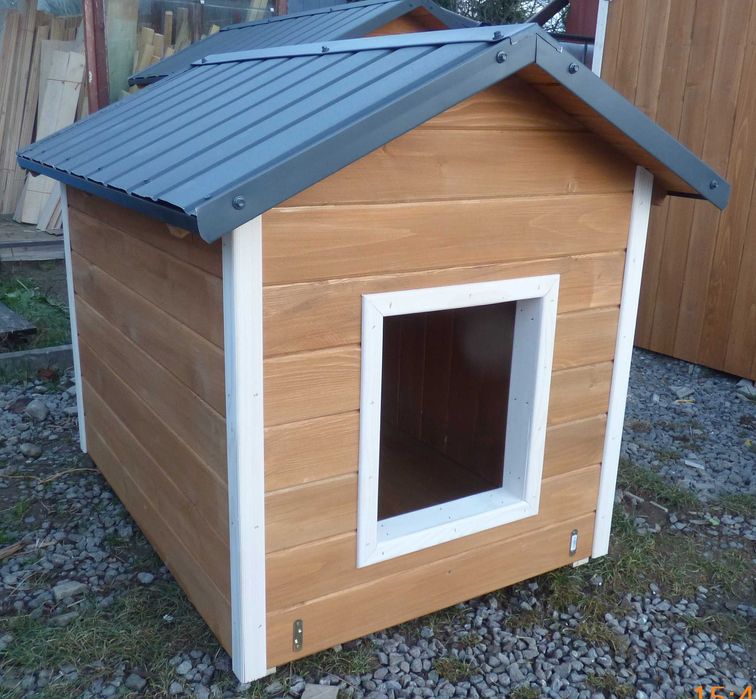 Buda dla psa drewniana