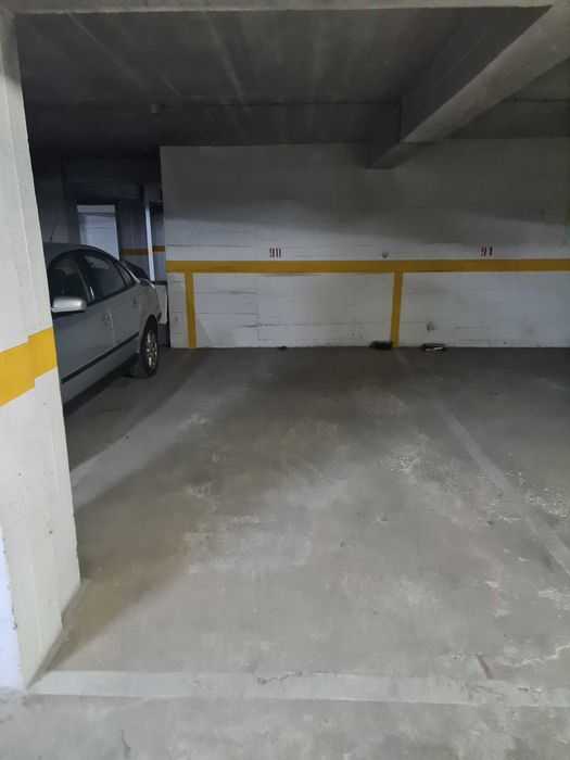 Arrendo Estacionamento Lugar de Garagem no Centro de Tavira