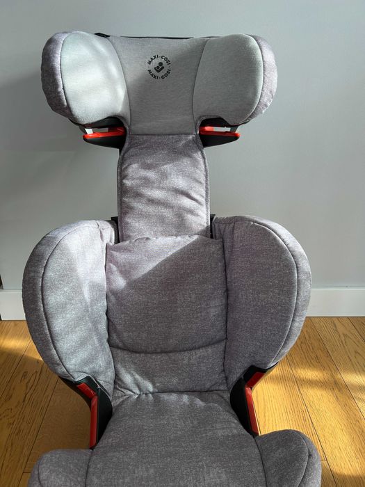Fotelik samochodowy MAXI-COSI RODIFIX 15-36 kg  ISOFIX