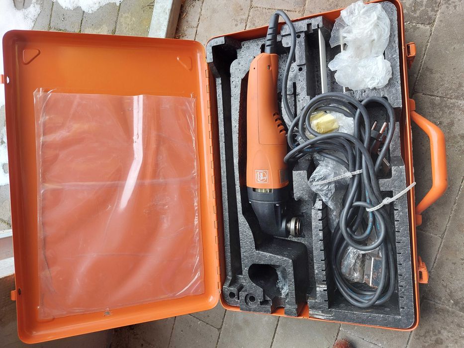 Wyrzynarka do boni w wełnie