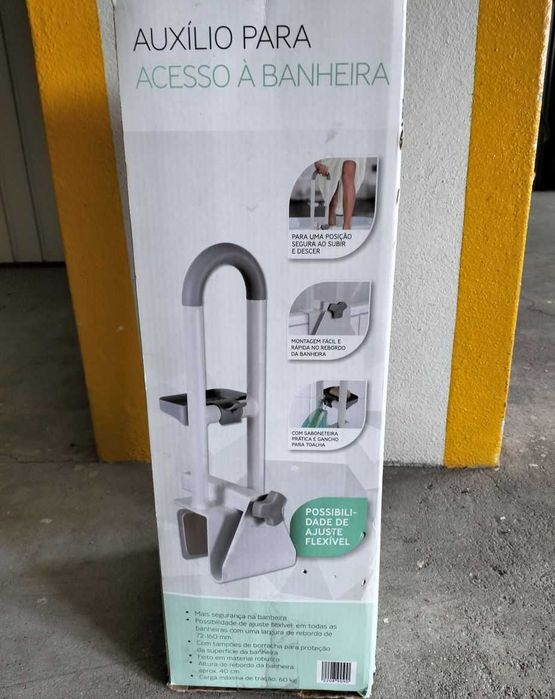 Auxilio para acesso a banheira