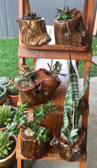 Підставки,полиці,полички під вазони ,кашпо,вази