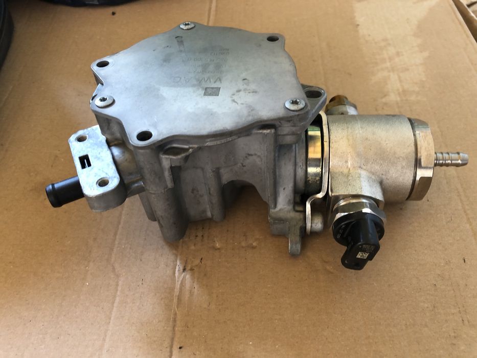 Насос вакумнийи бензонасос високого давления Audi, Vw, Skoda 2.0TFSI