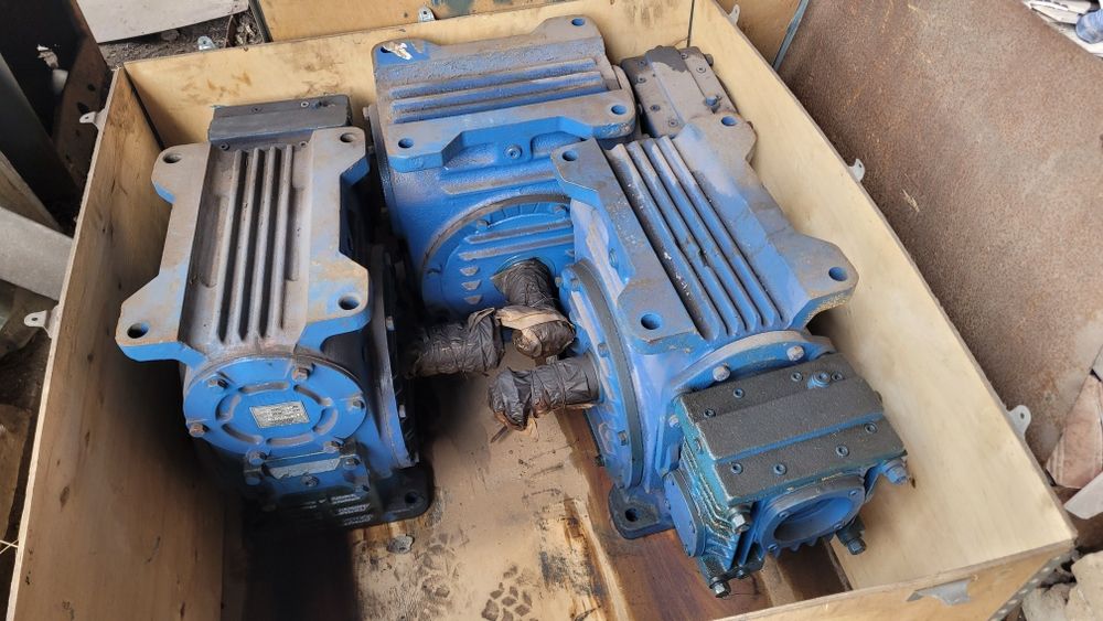 Редуктор Ч2. 160-200-12-21