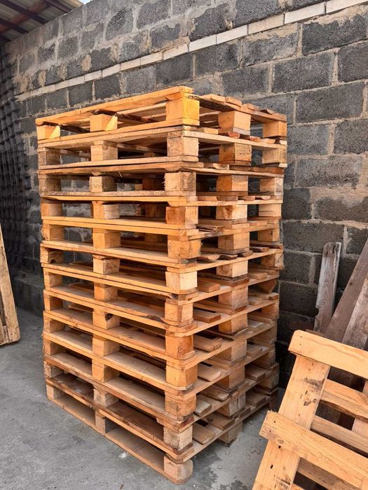 Дерев'яні піддони (паллети)