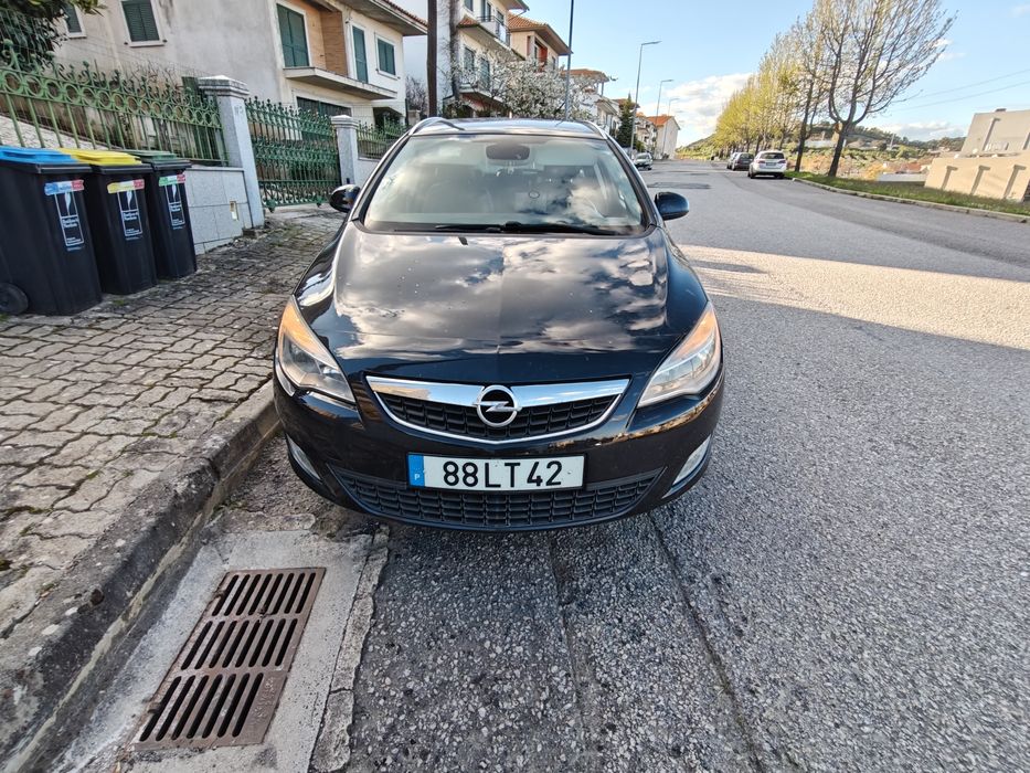Vendo ou troco Opel Astra do ano 2012