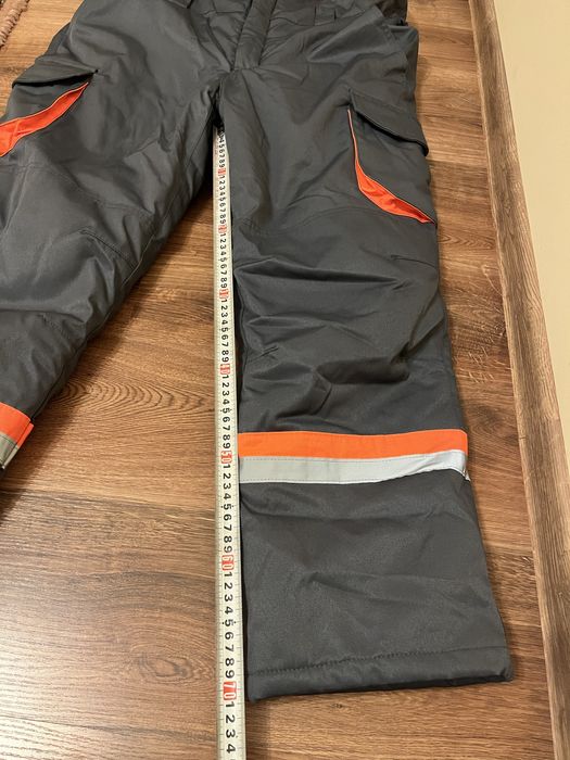 Продам утеплений напівкомбінезон, робочий спецодяг