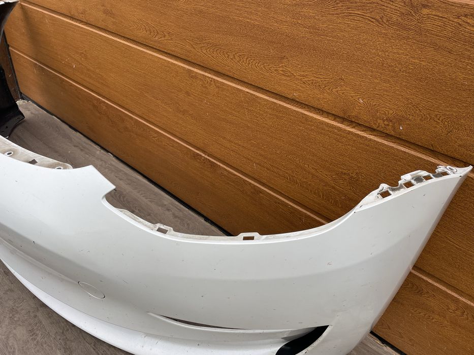 Zderzak przod Tesla model 3 bex pdc caly