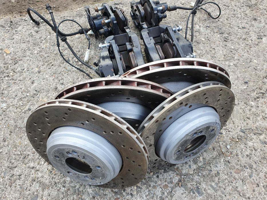 Zaciski Tarcze Przód Tył Hamulcowe bmw m3 e92 e93 e90 v8 420km