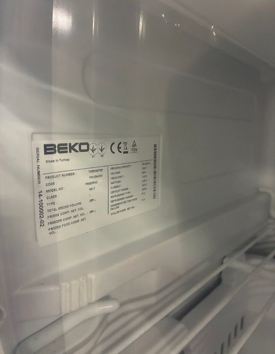 Arca vertical Beko