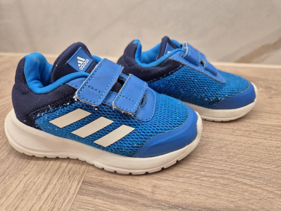 Buty adidas r 23