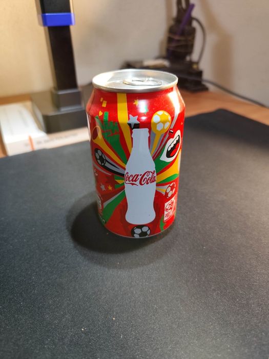 Latas Coca Cola 2010 e 2012