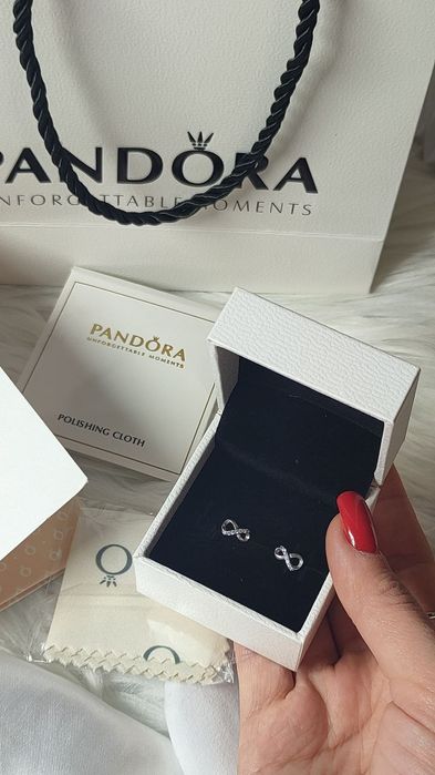 Срібні сережки-пусети Pandora нескінечнність. Сережки Пандора