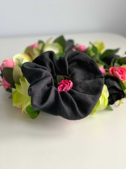 Gumka do włosów, scrunchie, len czarny, HANDMADE
