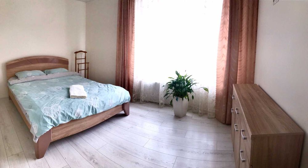 Подобово. Посуточно. Недалеко озеро. Центр, нова 3 кімн квартири.