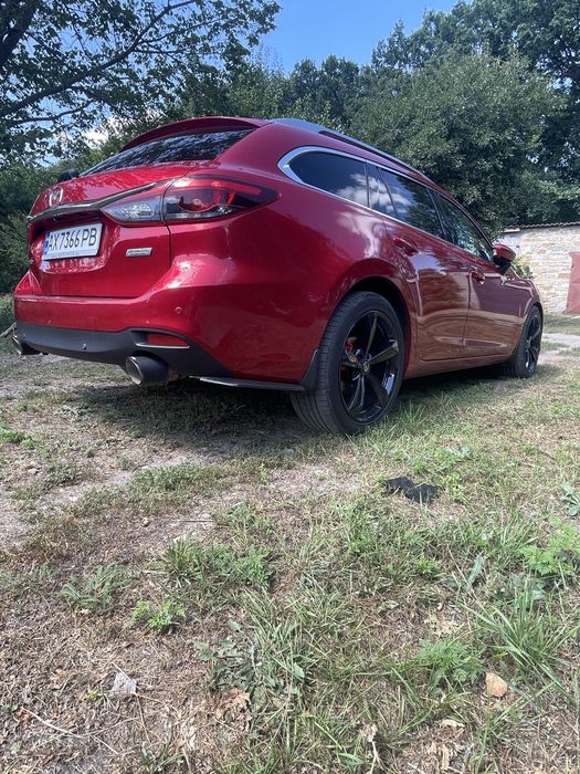 До вашої уваги мазда 6