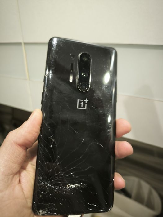 Oneplus 8 pro in2023 128gb битий