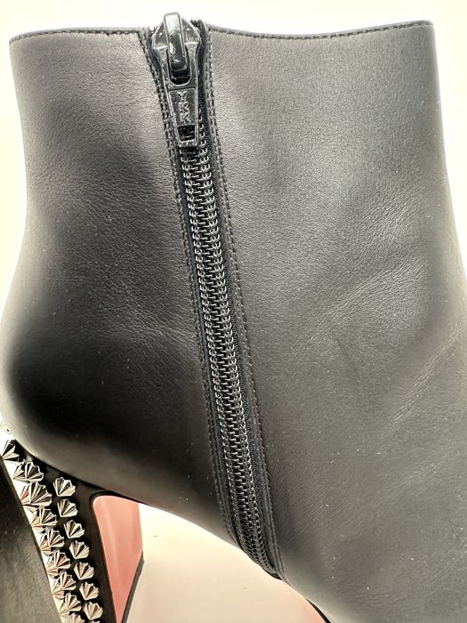 Туфлі Christian Louboutin, модель Suzy Falk