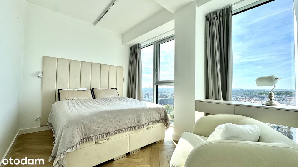 Nowoczesny i luksusowy apartament z tarasem w Centrum