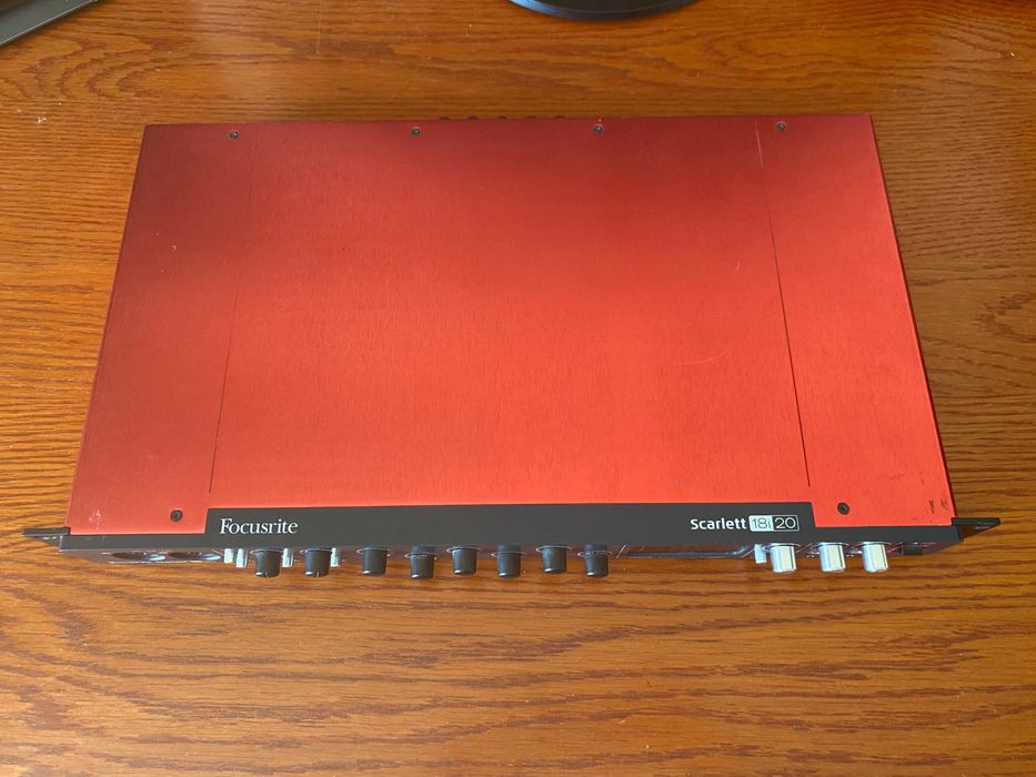 Focusrite Scarlett 18i20 1.ª Geração — Interface de áudio USB