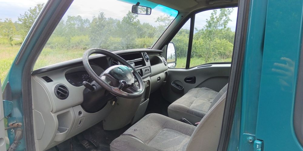 Renault master doka