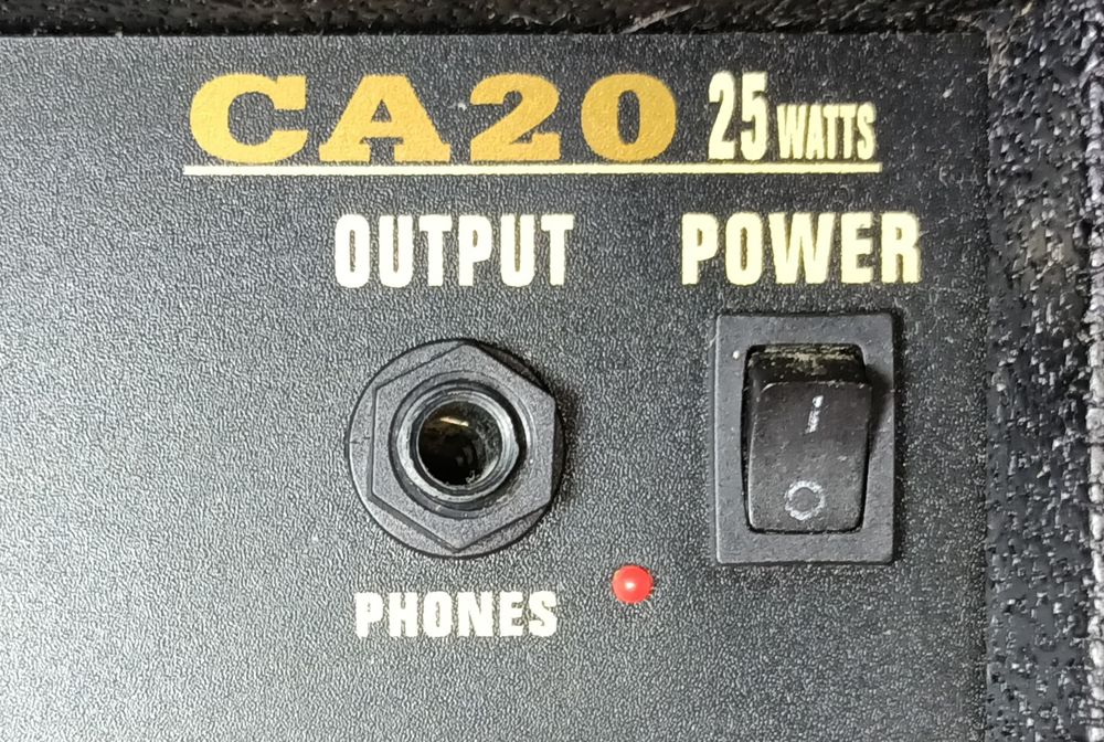 Wzmacniacz gitarowy Career 8" combo piecyk do: gitara elektryczna