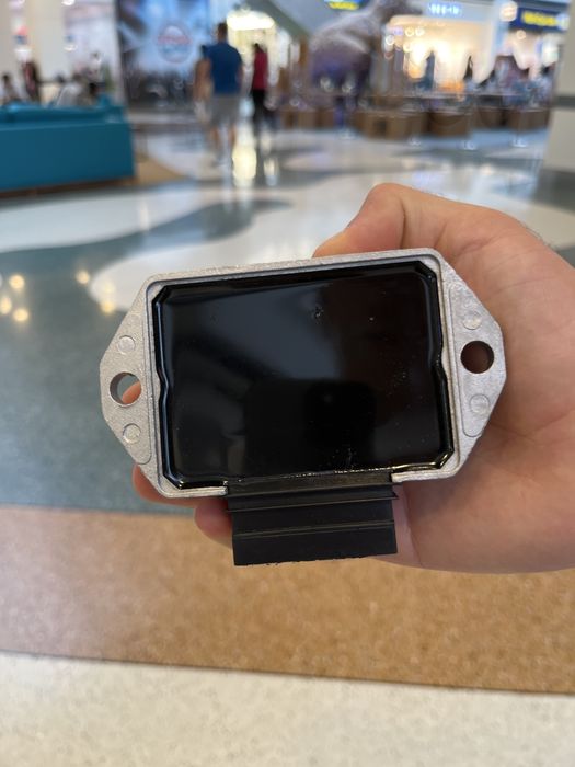 Regulador de tensão aprilia