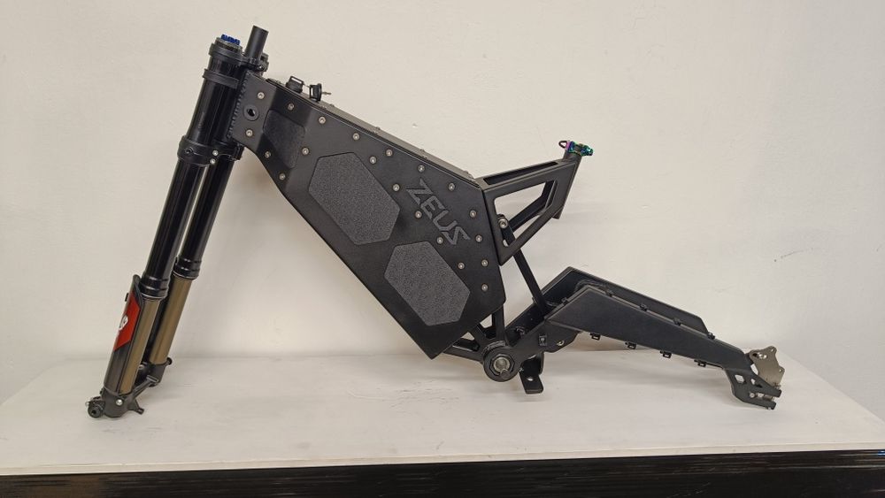 Rama ZEUS X240 do budowy roweru elektrycznego Falcon FeniX model 2025