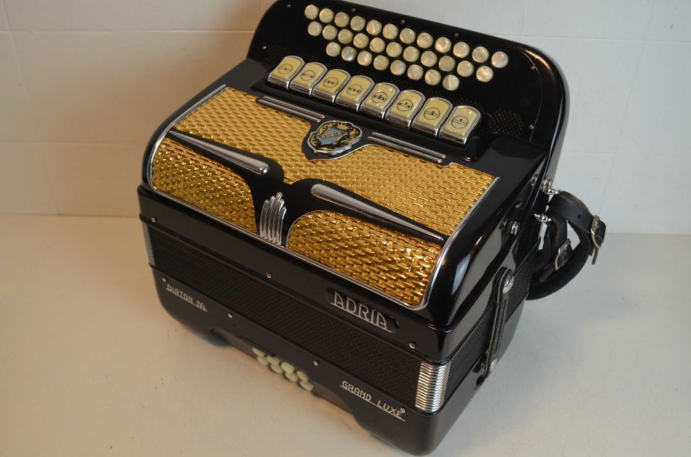 Concertina Adria 4 voz. N04