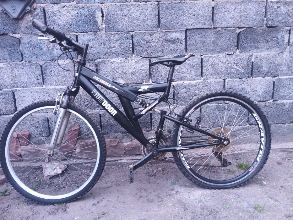 Гірський велосипед (MTB).