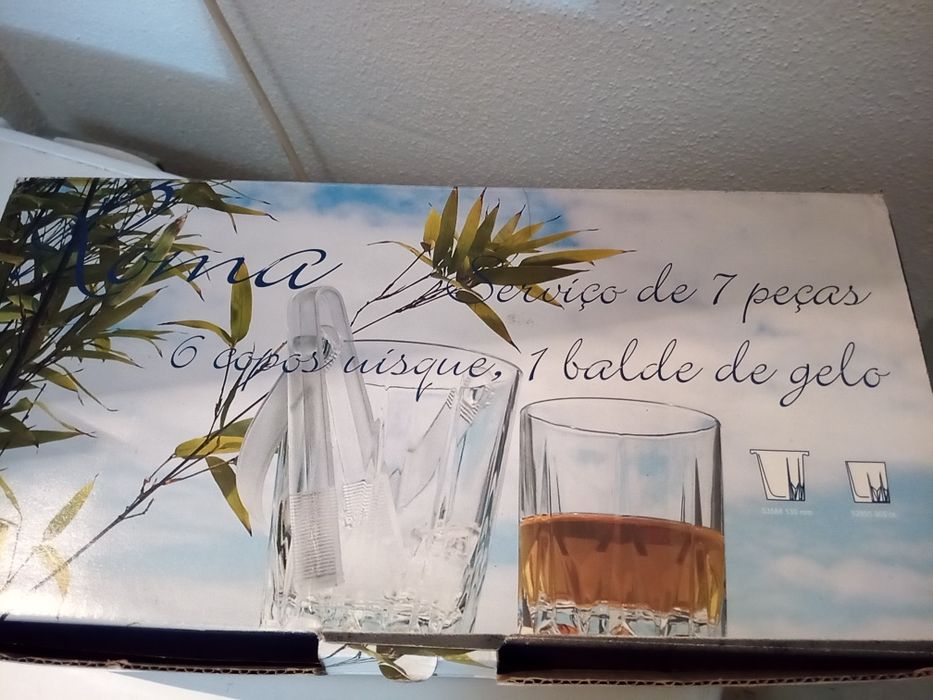 Conjunto de copos whisky