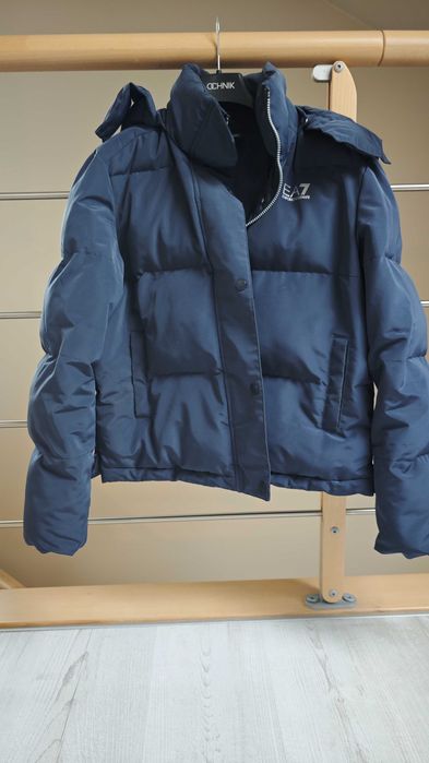 Sprzedam kurtke na zimę firmy EA7 Emporio Armani
