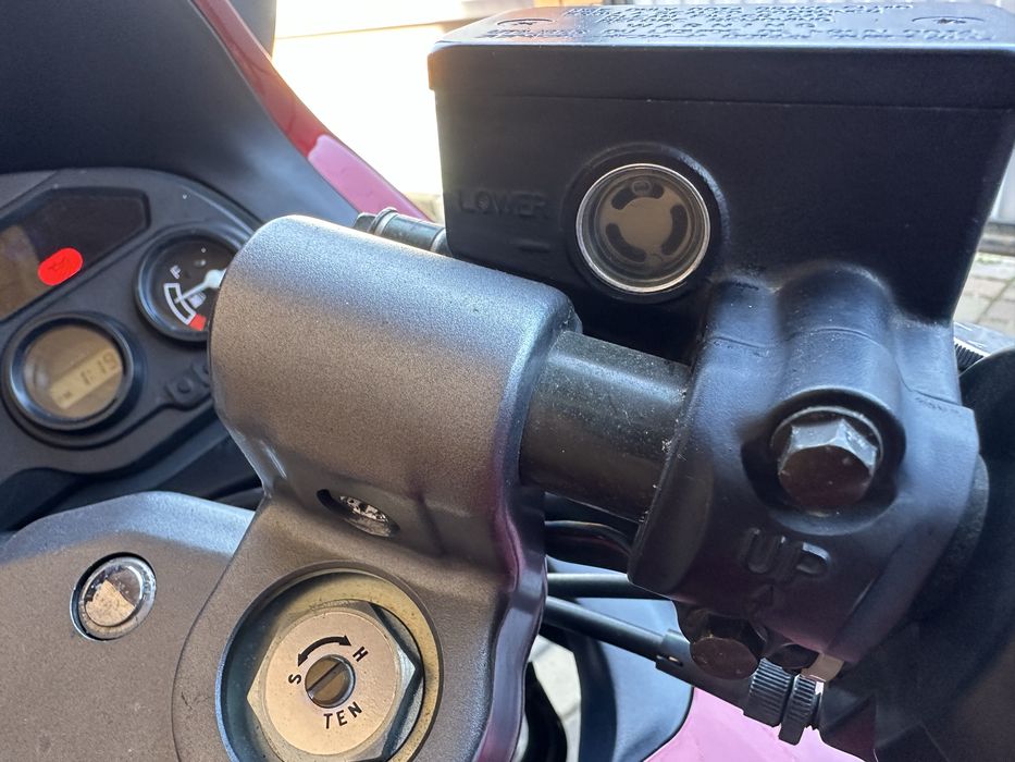 SUZUKI GSX750F katana 2005 року