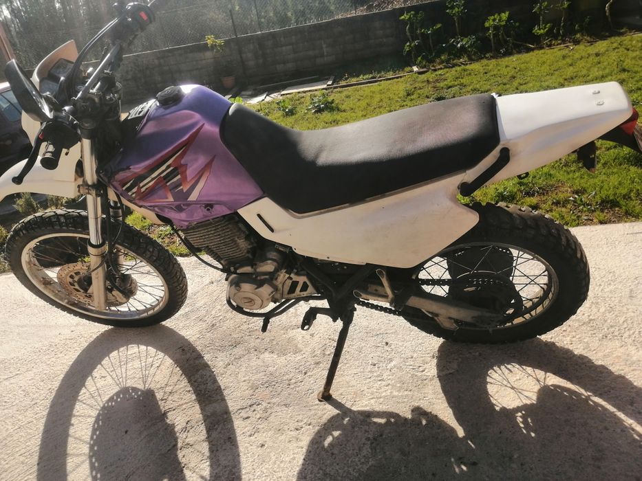 **Yamaha XT 600  **