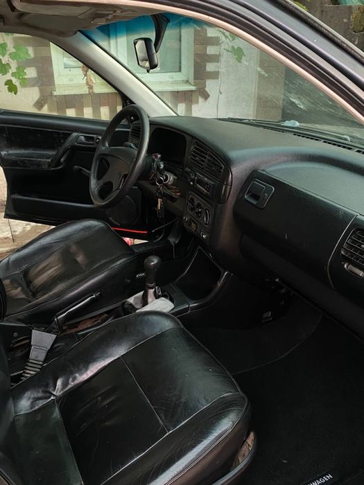Продам Volkswagen Golf 3