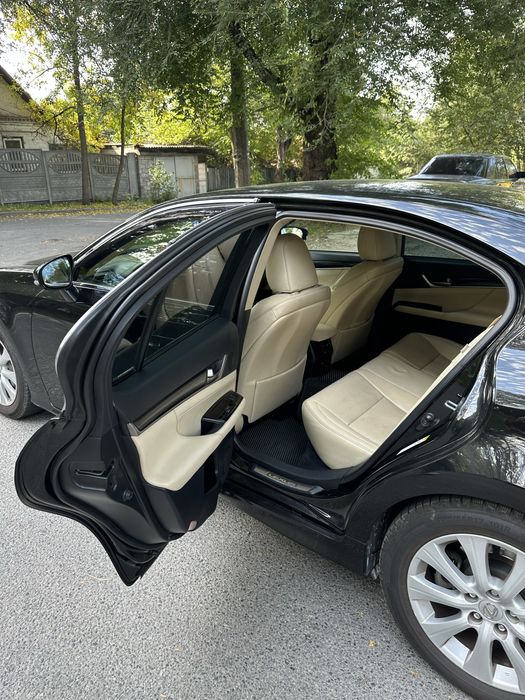 Продал Lexus GS 250