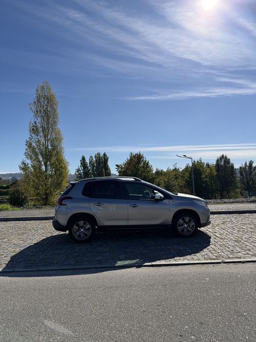 Peugeot 2008 1.2 Puretech 82cv (Correia de distribuição nova) — photo 4