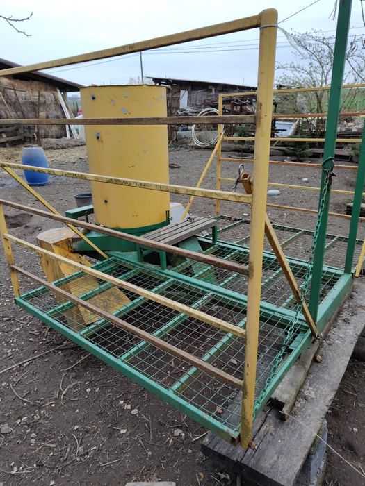 Ścielarka do truskawek