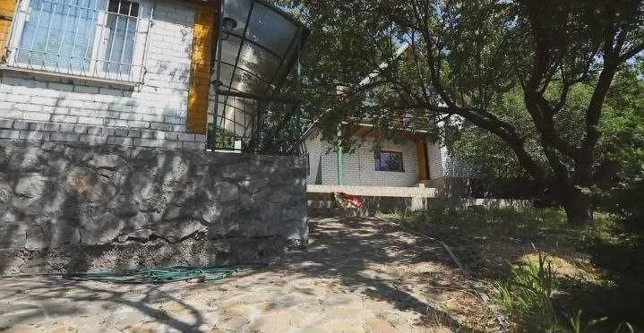 Продам 2 будинки на березі річки, Новоолександрівка, с.т Сонячний -1