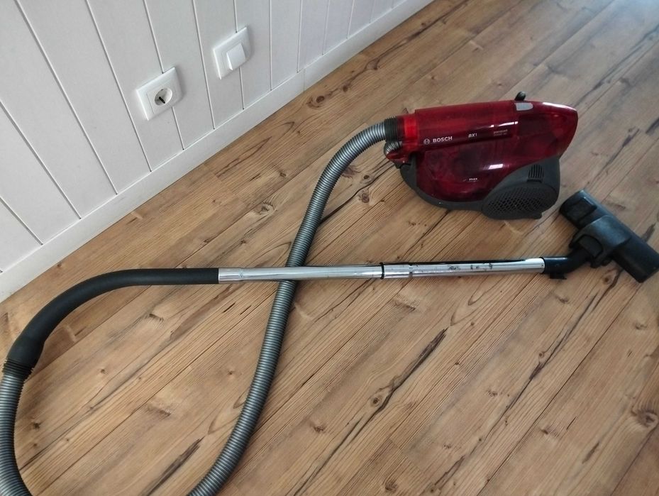 Aspirador prático Bosh