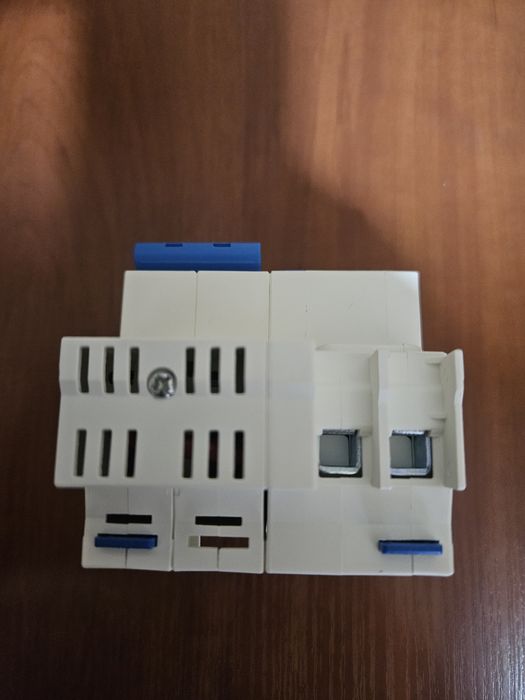 Автоматический выключатель дифференциального тока (АВДТ)