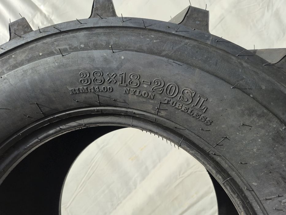 Opona 38x18-20 28 szt dostępne koparka łańcuchowa traktor ciągnik