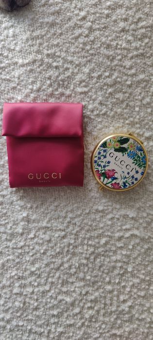 GUCCI espelho dourado com bolsa