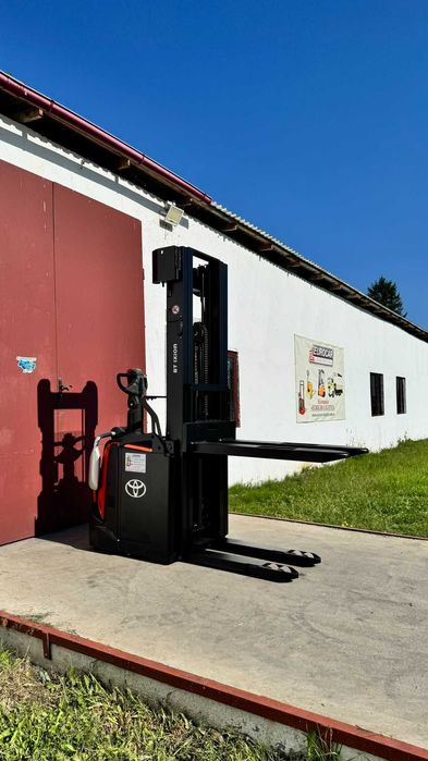 Штабелер електро 1263 Toyota BT SPE 160 1,6t 533cm Li-ion