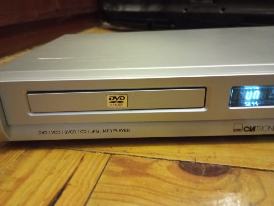 CLAtronic DVD Player64752104936707122