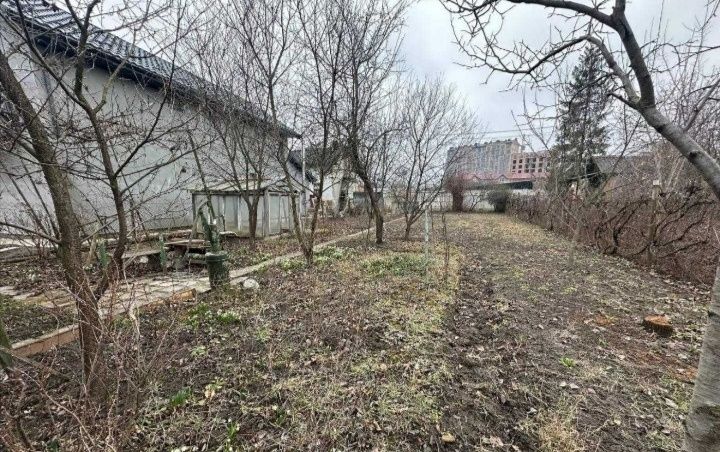 Продається дача біля озера ЗаМир