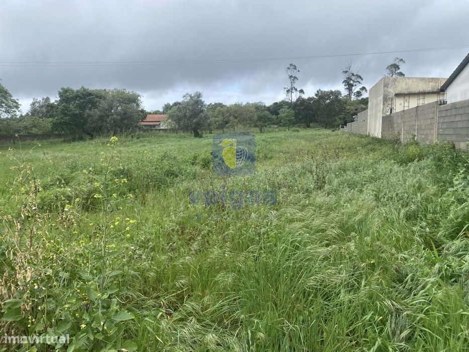 Terreno Turquel para construção de instalações fabris, armazéns, ou ou