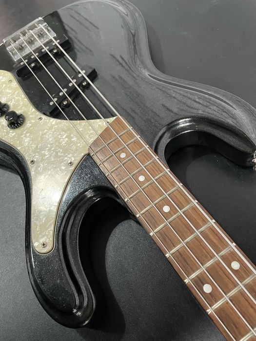 Gitara basowa Aria Diamond