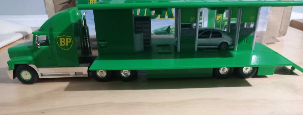 Miniatura camiao antigo bp