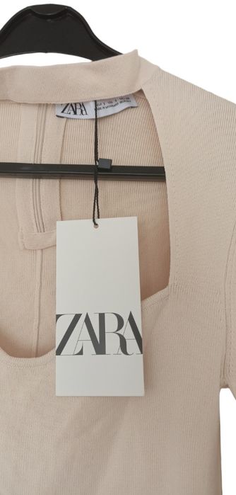 Top z chokerem i dekoltem w kształcie serca Zara r.S
